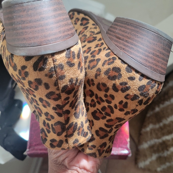 Animal print bootie!! - Picture 5 of 5